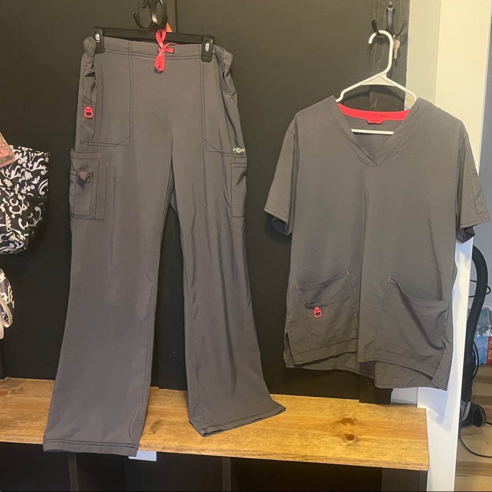 Carhartt Gray Women's Scrub Set